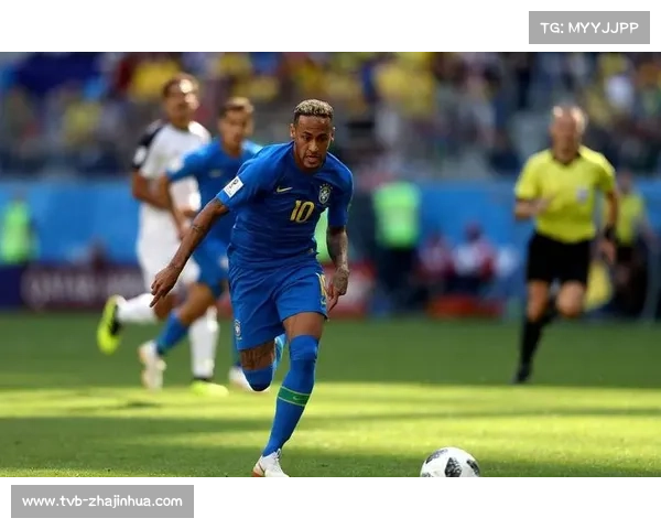 那不勒斯点球绝杀瞬间,球员相拥庆祝逆转胜利 那不勒斯点球绝杀瞬间,球员相拥庆祝逆转胜利